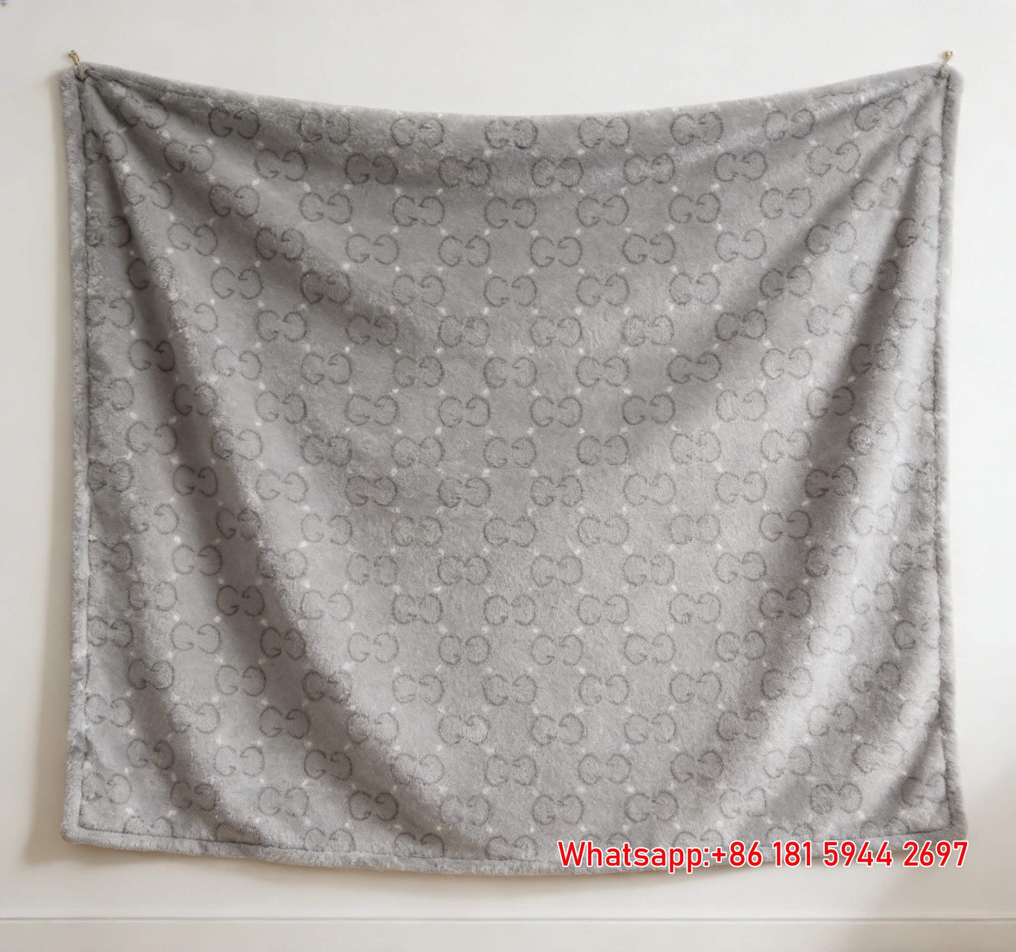 Timeless Gucci Monogram Throw Blankets IMG_2916